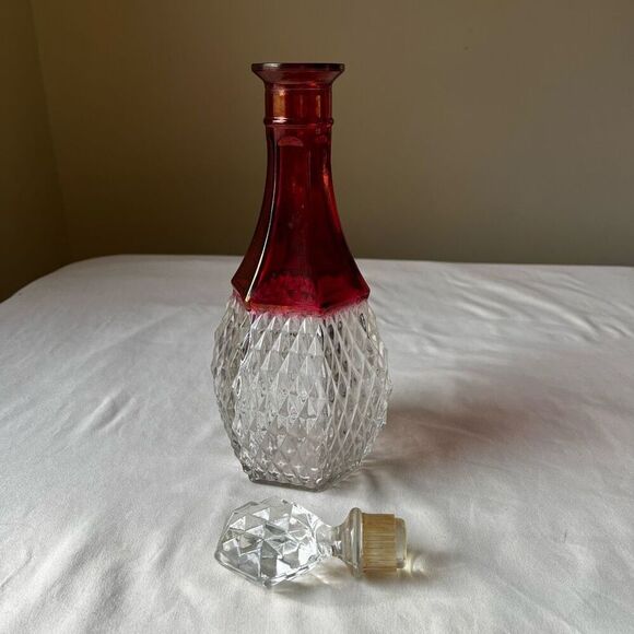 Vintage Ruby Red Diamond Point Glass Decanter with Stopper 12" Barware - Picture 3 of 12